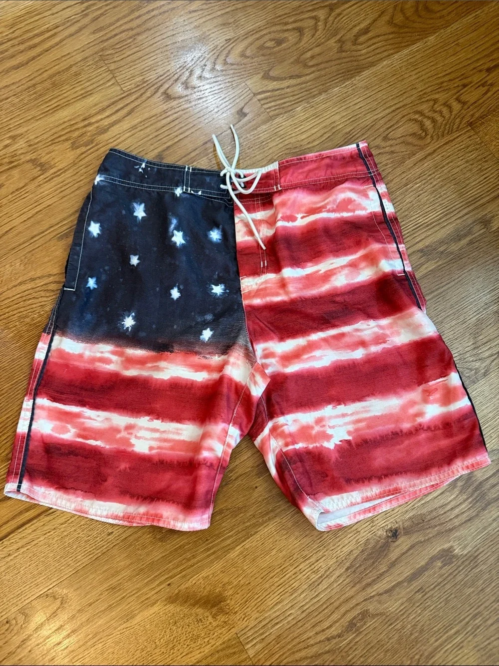 American Eagle American Flag Board Shorts Men’s Medium